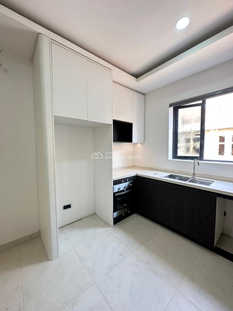 Expansive Luxury 4 Bedroom Semi-detached Duplex with a Garage, Lekki Phase 1, Lekki, Lagos, Semi-detached Duplex for Sale