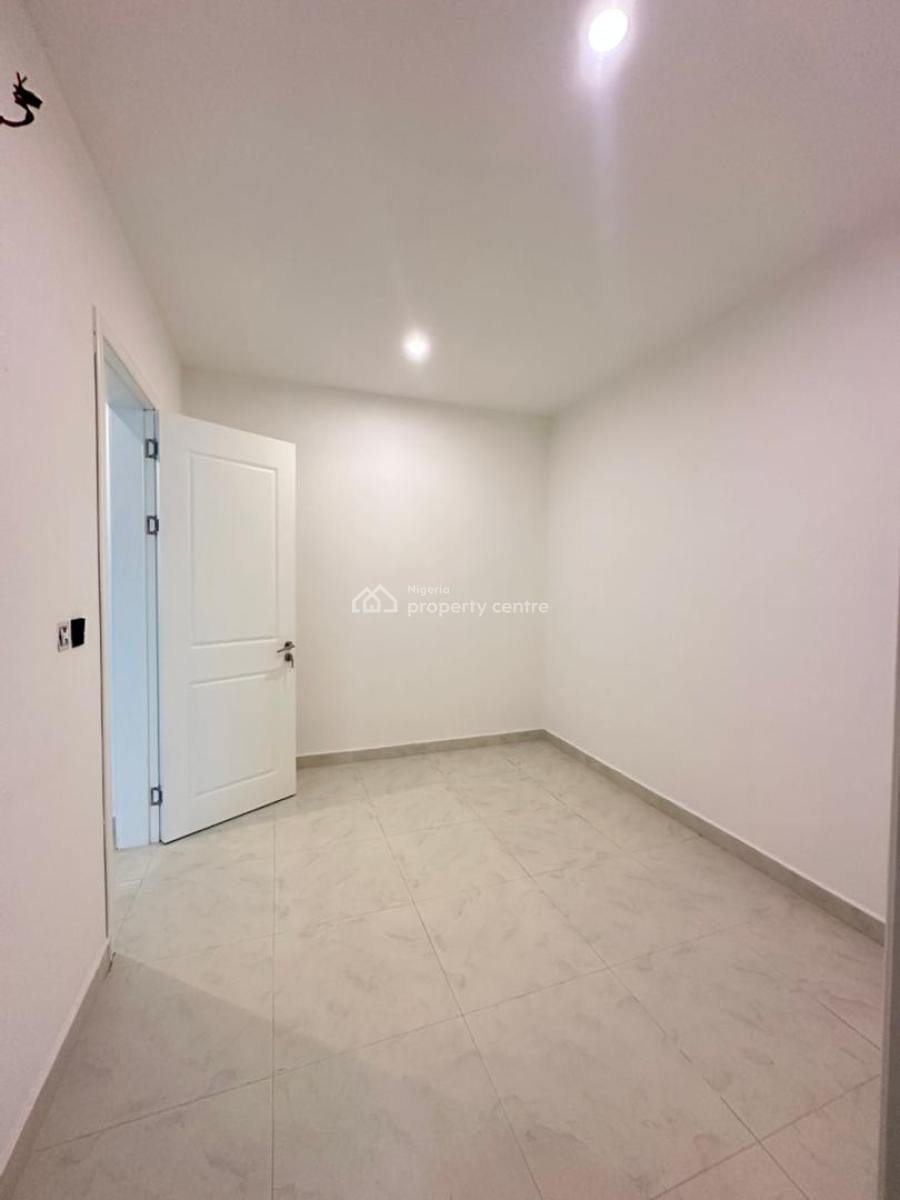 Expansive Luxury 4 Bedroom Semi-detached Duplex with a Garage, Lekki Phase 1, Lekki, Lagos, Semi-detached Duplex for Sale