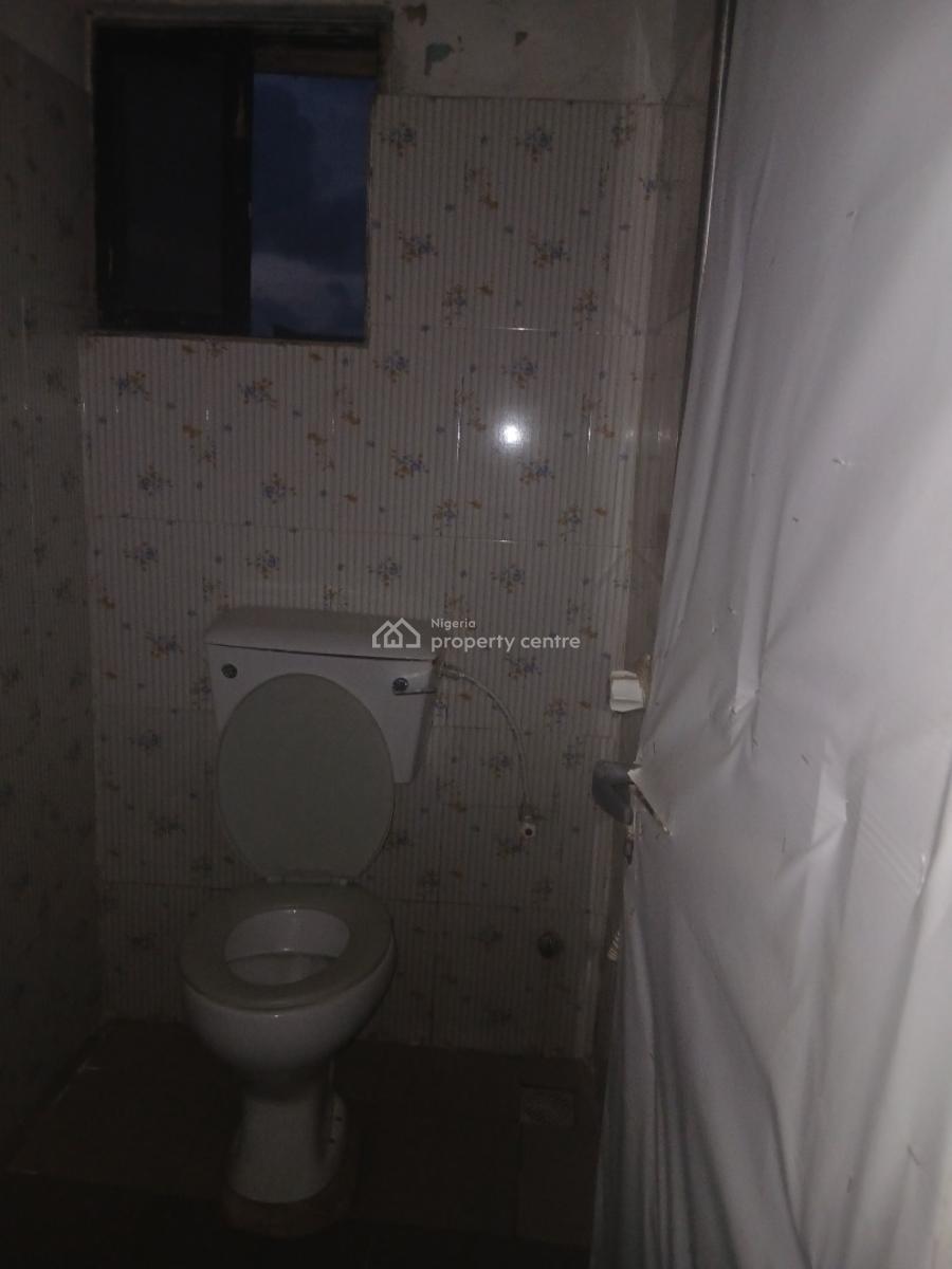 Clean Lovely House, Onipanu, Shomolu, Lagos, Mini Flat (room and Parlour) for Rent