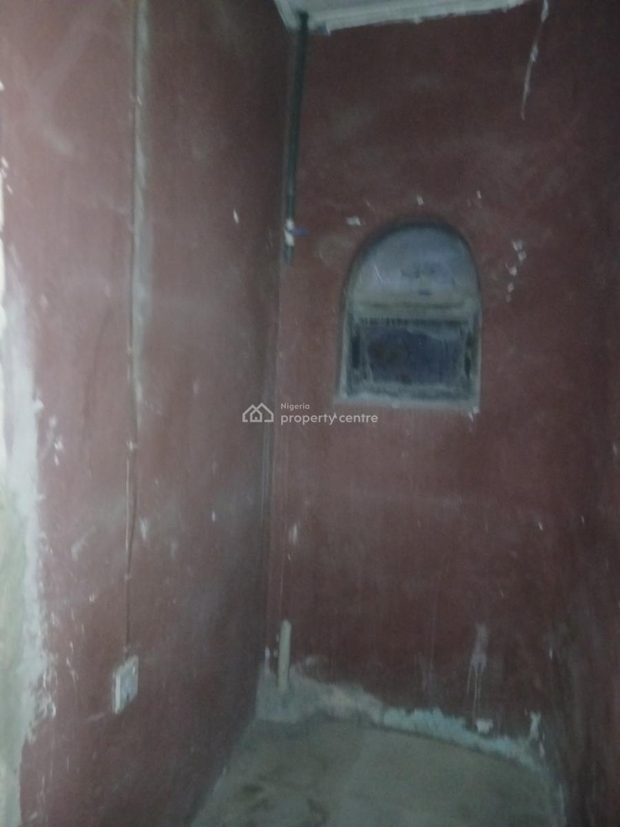 Clean Lovely House, Onipanu, Shomolu, Lagos, Mini Flat (room and Parlour) for Rent