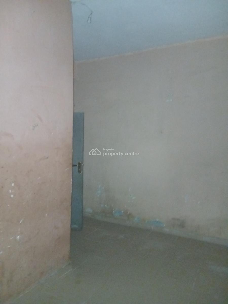 Lovely Clean Executive Place, Onipanu, Shomolu, Lagos, Mini Flat (room and Parlour) for Rent