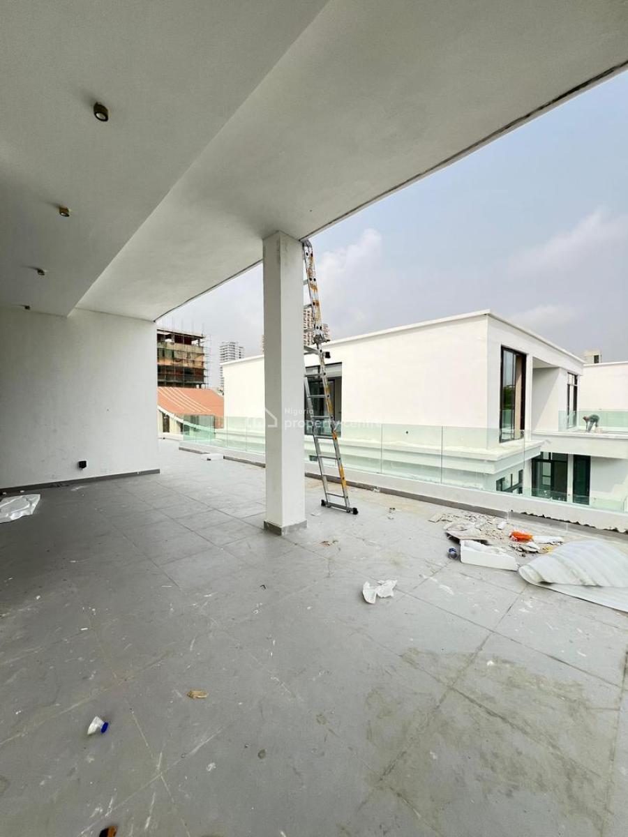 Massively Built 5 Bedroom Detached in Ikoyi with Private Cinema, Priva, Ikoyi, Lagos, House for Sale