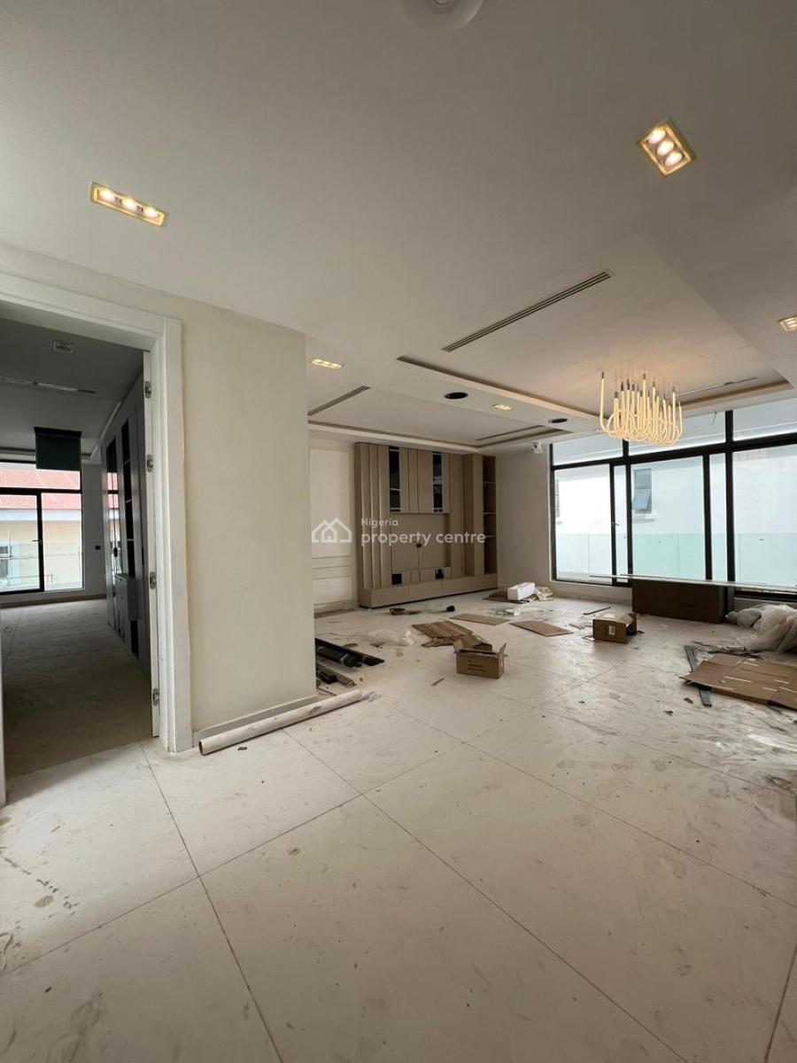 Massively Built 5 Bedroom Detached in Ikoyi with Private Cinema, Priva, Ikoyi, Lagos, House for Sale
