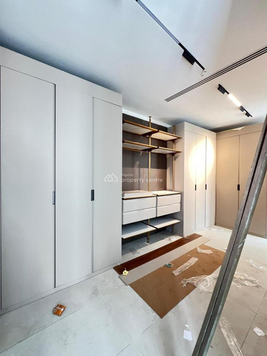 Massively Built 5 Bedroom Detached in Ikoyi with Private Cinema, Priva, Ikoyi, Lagos, House for Sale