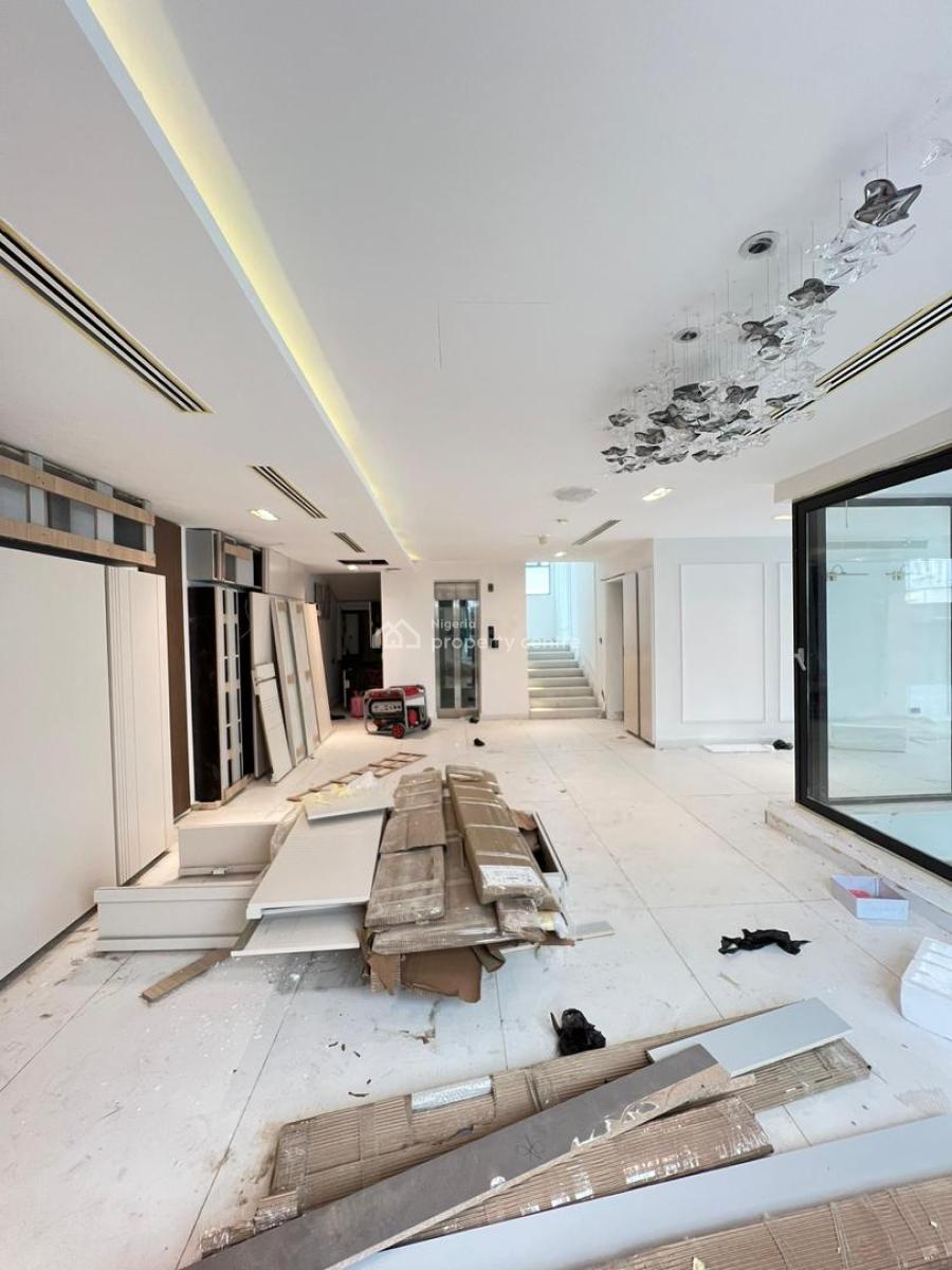 Massively Built 5 Bedroom Detached in Ikoyi with Private Cinema, Priva, Ikoyi, Lagos, House for Sale