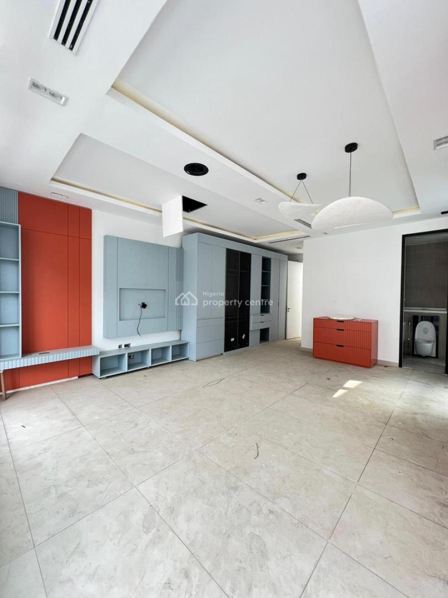 Massively Built 5 Bedroom Detached in Ikoyi with Private Cinema, Priva, Ikoyi, Lagos, House for Sale