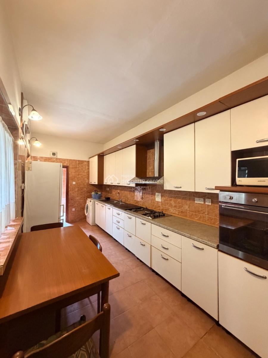 Vintage  2 Bedroom Expatriate Standard Apartment + Bq, Gerald Road, Old Ikoyi, Ikoyi, Lagos, Flat / Apartment for Rent