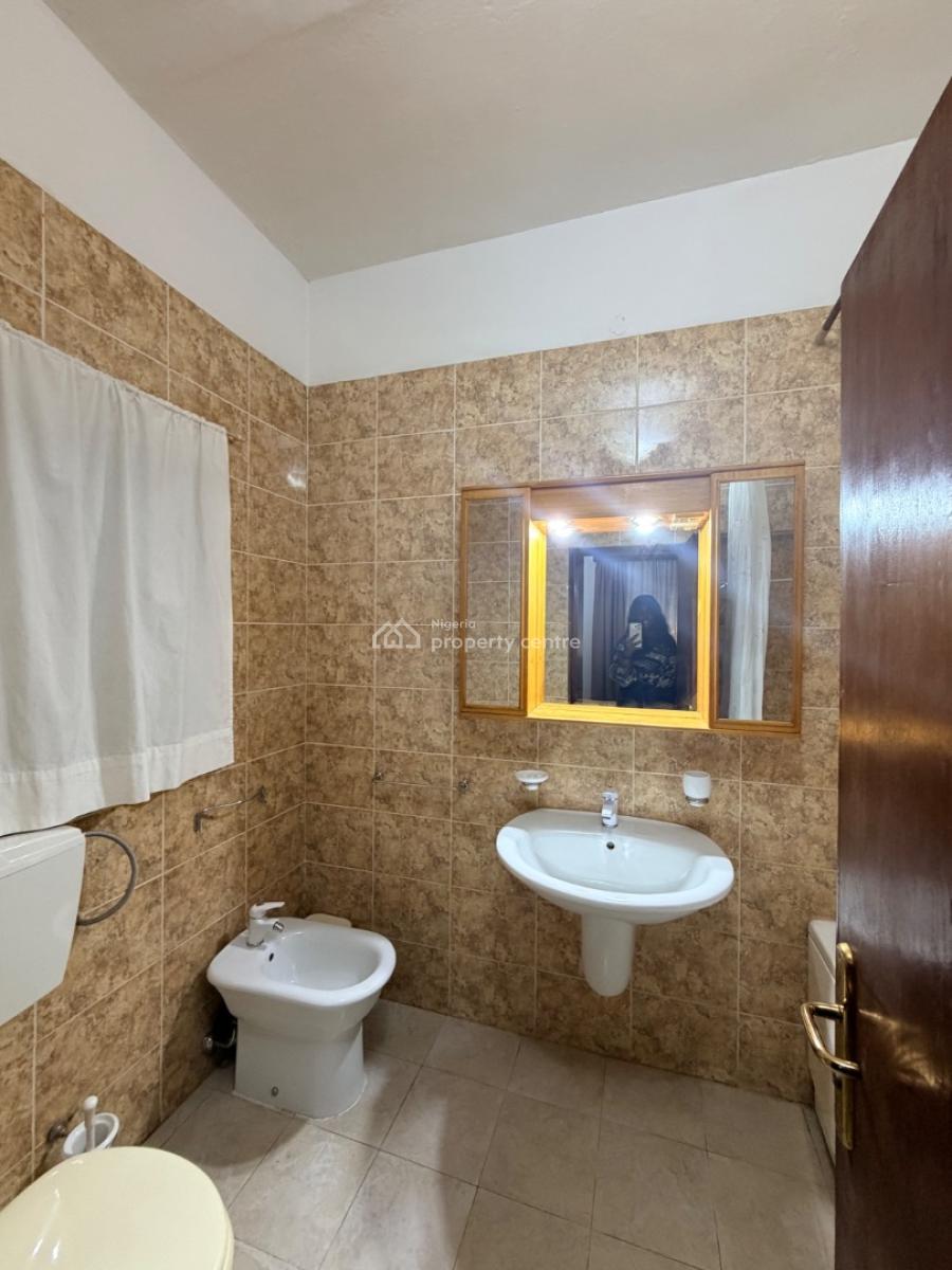 Vintage  2 Bedroom Expatriate Standard Apartment + Bq, Gerald Road, Old Ikoyi, Ikoyi, Lagos, Flat / Apartment for Rent