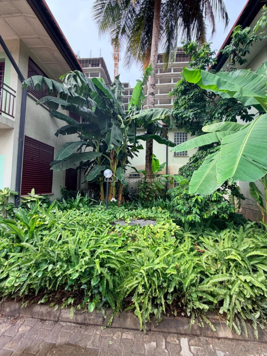 Vintage  2 Bedroom Expatriate Standard Apartment + Bq, Gerald Road, Old Ikoyi, Ikoyi, Lagos, Flat / Apartment for Rent