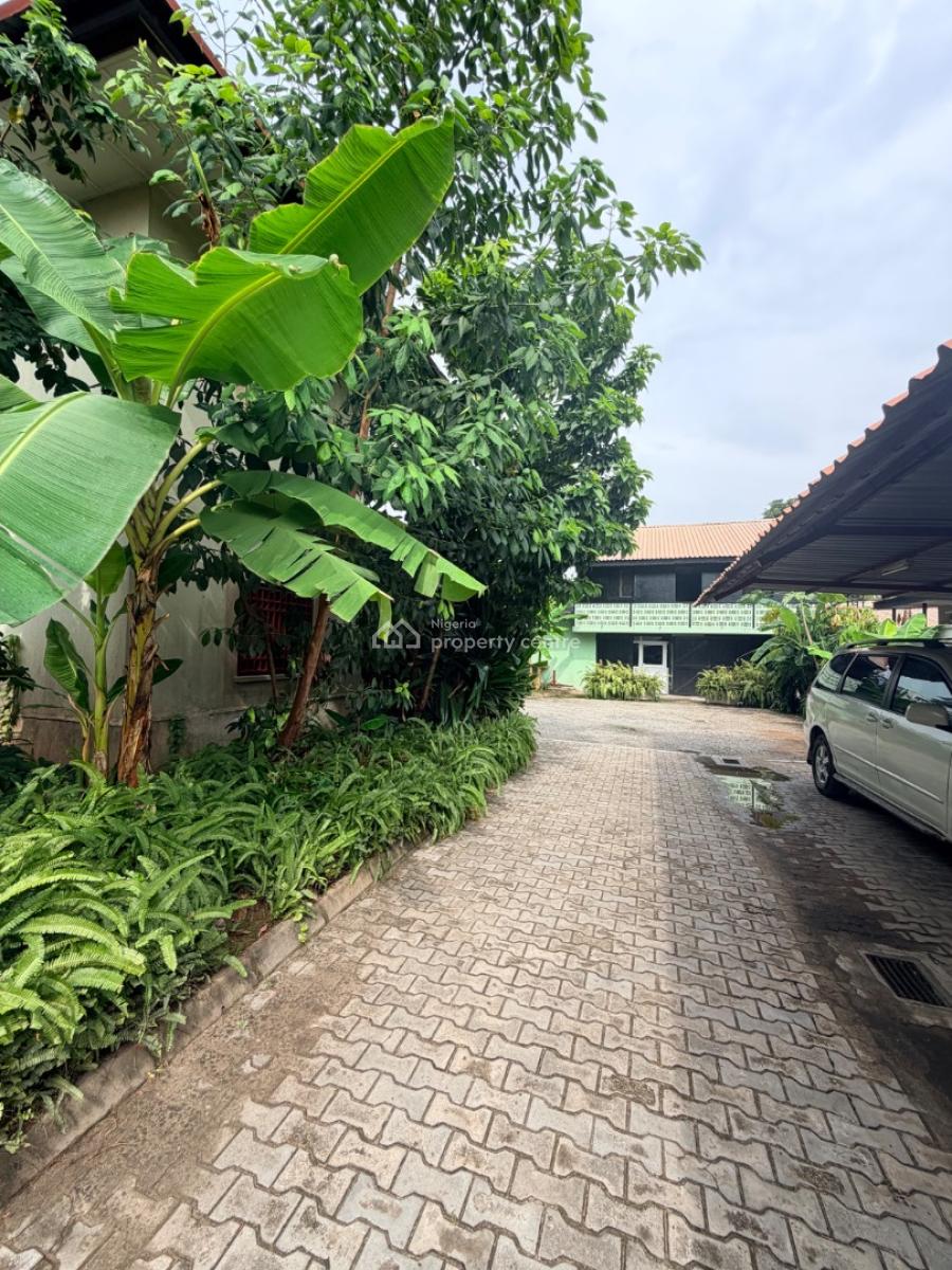 Vintage  2 Bedroom Expatriate Standard Apartment + Bq, Gerald Road, Old Ikoyi, Ikoyi, Lagos, Flat / Apartment for Rent