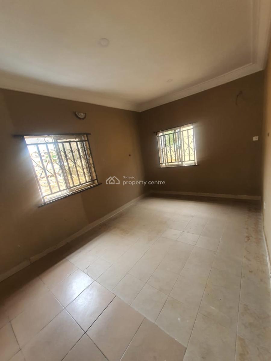 Renovated 1 Bedroom Mini-flat Upstairs with Balcony, Off Admiralty Way, Lekki Phase 1, Lekki, Lagos, Mini Flat (room and Parlour) for Rent