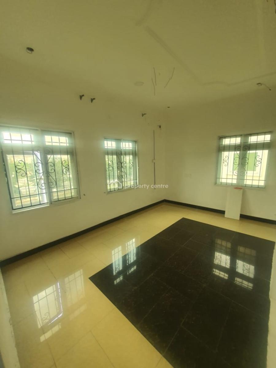 Massive Mini Flat with Balcony Upstairs, in Estate, Chevron, Lekki, Lagos, Mini Flat (room and Parlour) for Rent