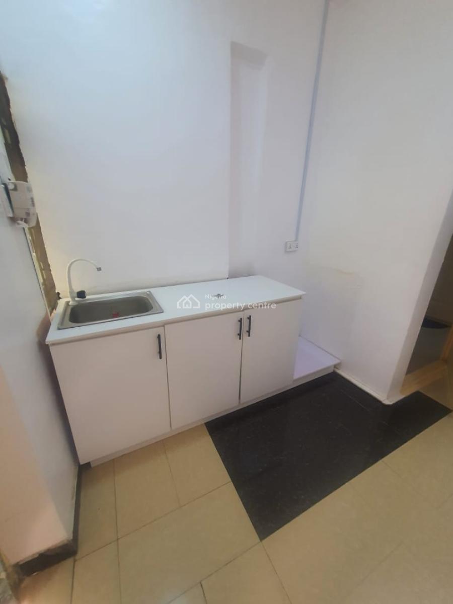 Massive Mini Flat with Balcony Upstairs, in Estate, Chevron, Lekki, Lagos, Mini Flat (room and Parlour) for Rent