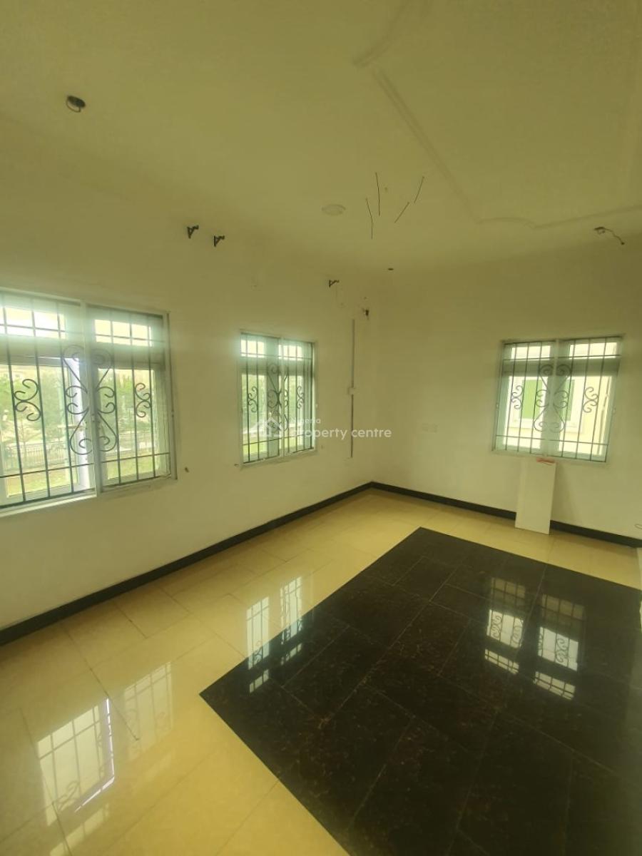 Massive Mini Flat with Balcony Upstairs, in Estate, Chevron, Lekki, Lagos, Mini Flat (room and Parlour) for Rent