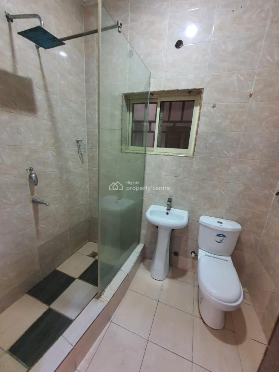Fully Serviced 1bedroom & Parlour Mini Flats Upstairs, 2 Toilets, By Bakare Estate, Agungi, Lekki, Lagos, Mini Flat (room and Parlour) for Rent