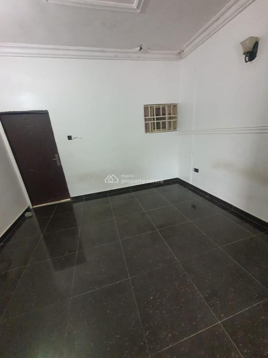 Fully Serviced 1bedroom & Parlour Mini Flats Upstairs, 2 Toilets, By Bakare Estate, Agungi, Lekki, Lagos, Mini Flat (room and Parlour) for Rent