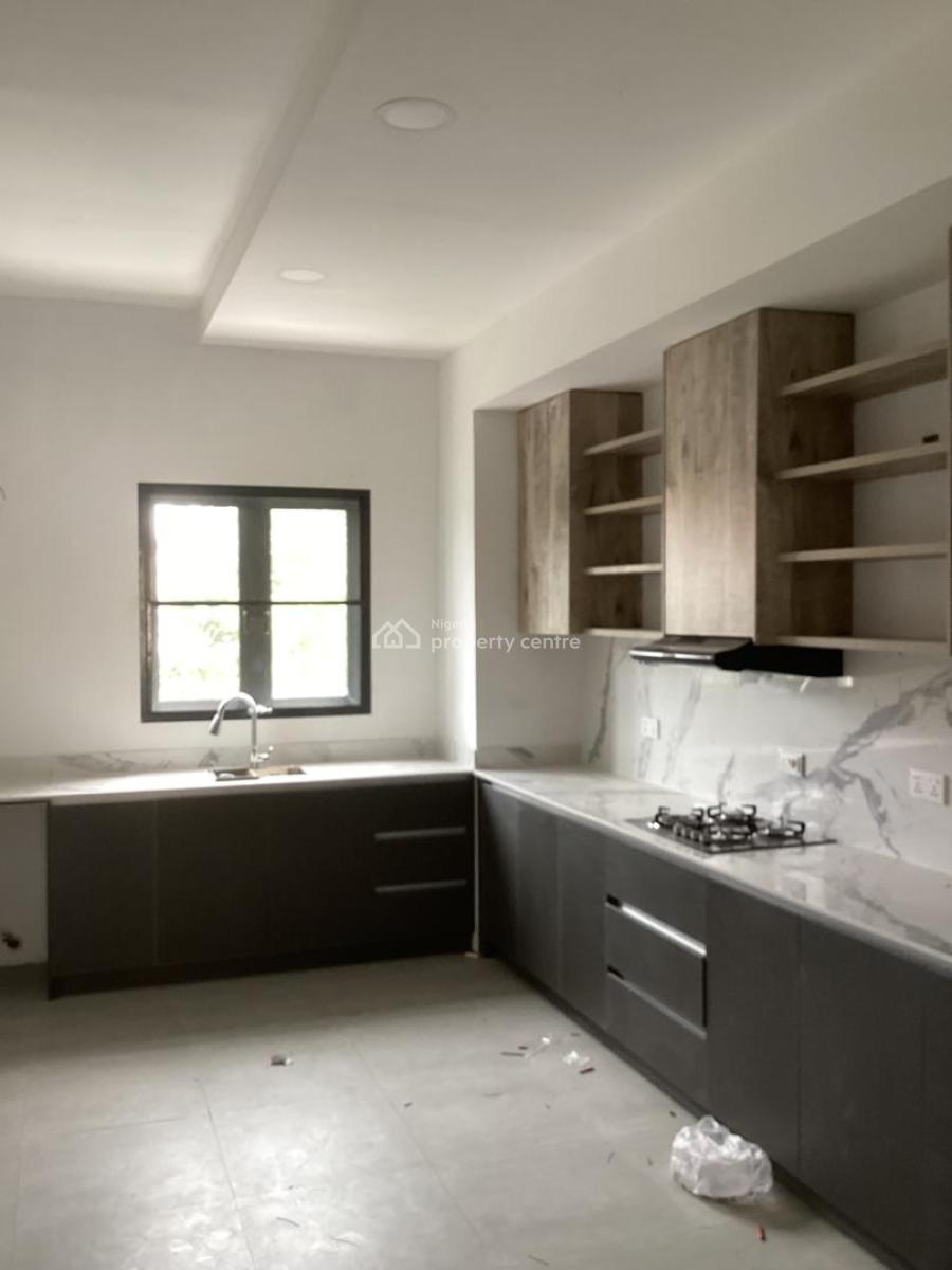 Brand New 3 Bedroom with Bq, Lekki Phase 1, Lekki, Lagos, Flat / Apartment for Rent