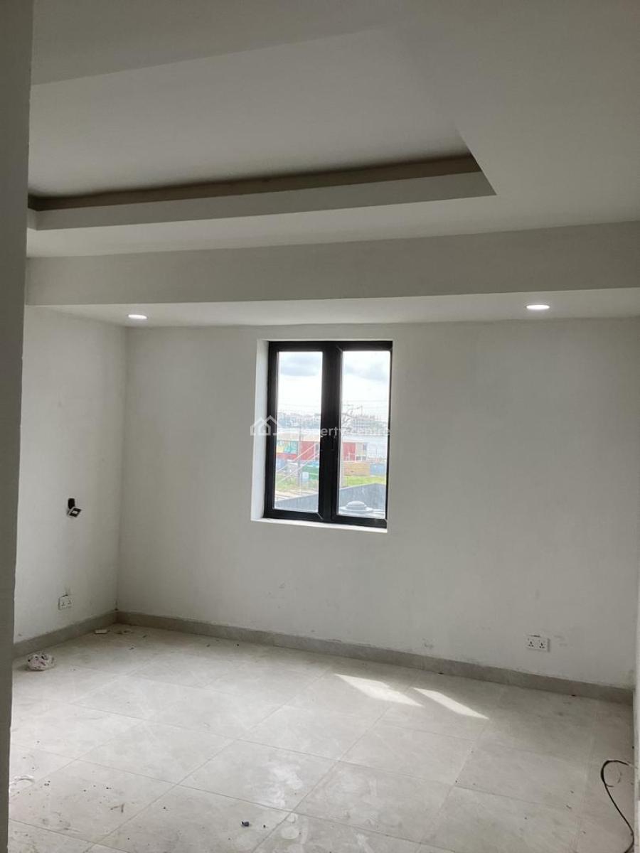 Brand New 3 Bedroom with Bq, Lekki Phase 1, Lekki, Lagos, Flat / Apartment for Rent