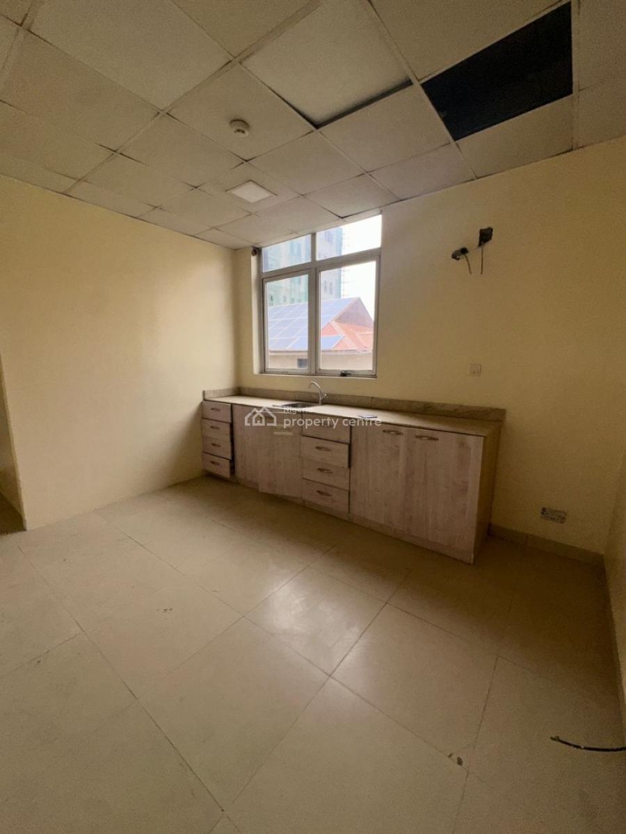 Clean & Spacious 487 Sqm Office Space on a First Floor, Victoria Island (vi), Lagos, Commercial Property for Rent
