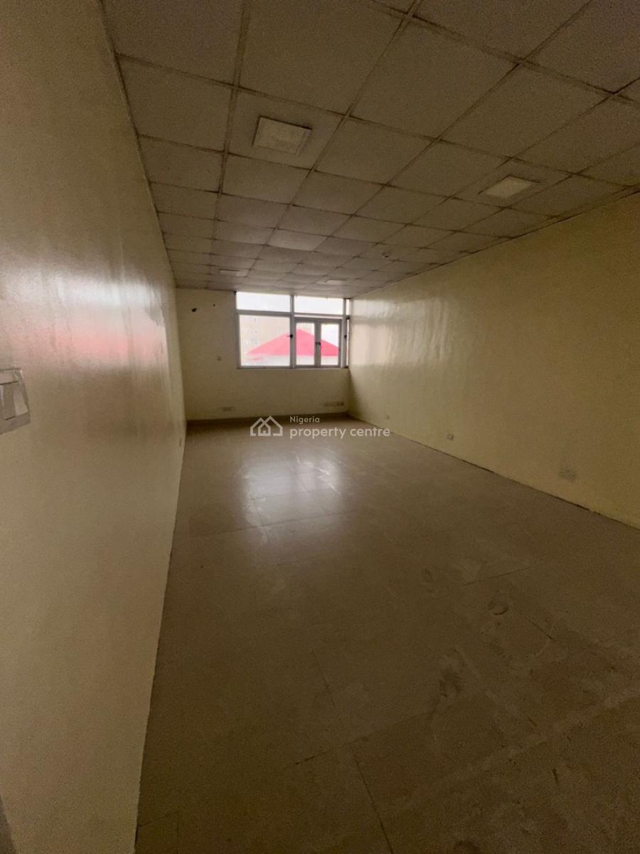 Clean & Spacious 487 Sqm Office Space on a First Floor, Victoria Island (vi), Lagos, Commercial Property for Rent