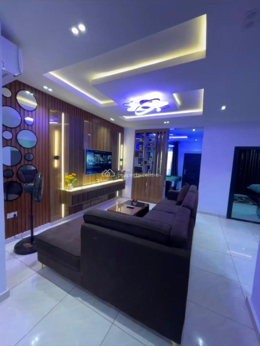 Luxe 2- Bedroom Apartment, Alagomeji, Yaba, Lagos, Flat / Apartment Short Let
