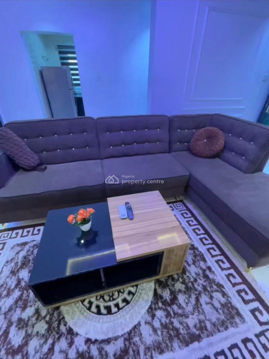 Luxe 2- Bedroom Apartment, Alagomeji, Yaba, Lagos, Flat / Apartment Short Let