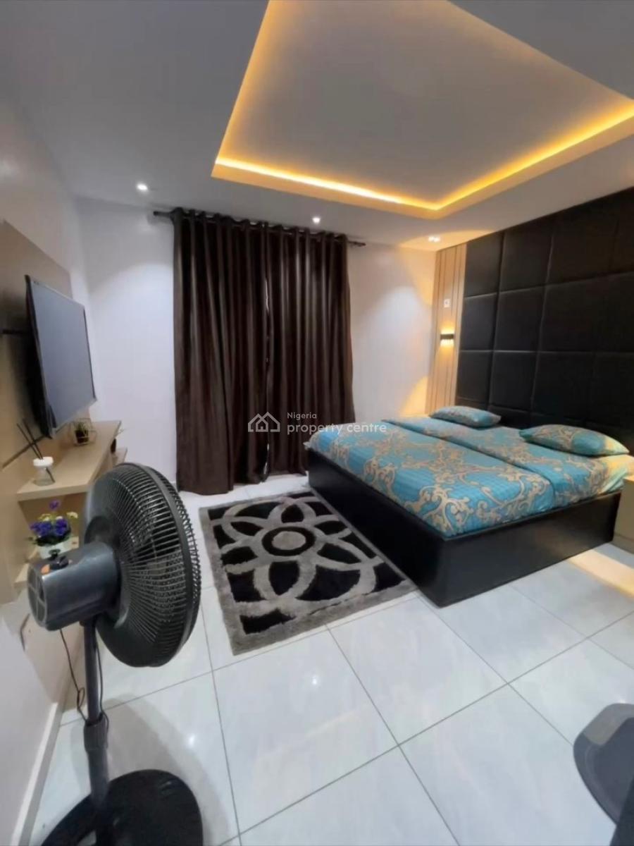 Luxe 2- Bedroom Apartment, Alagomeji, Yaba, Lagos, Flat / Apartment Short Let