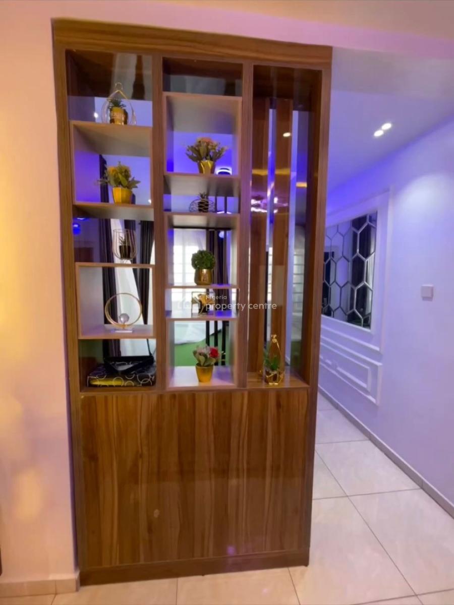 Luxe 2- Bedroom Apartment, Alagomeji, Yaba, Lagos, Flat / Apartment Short Let