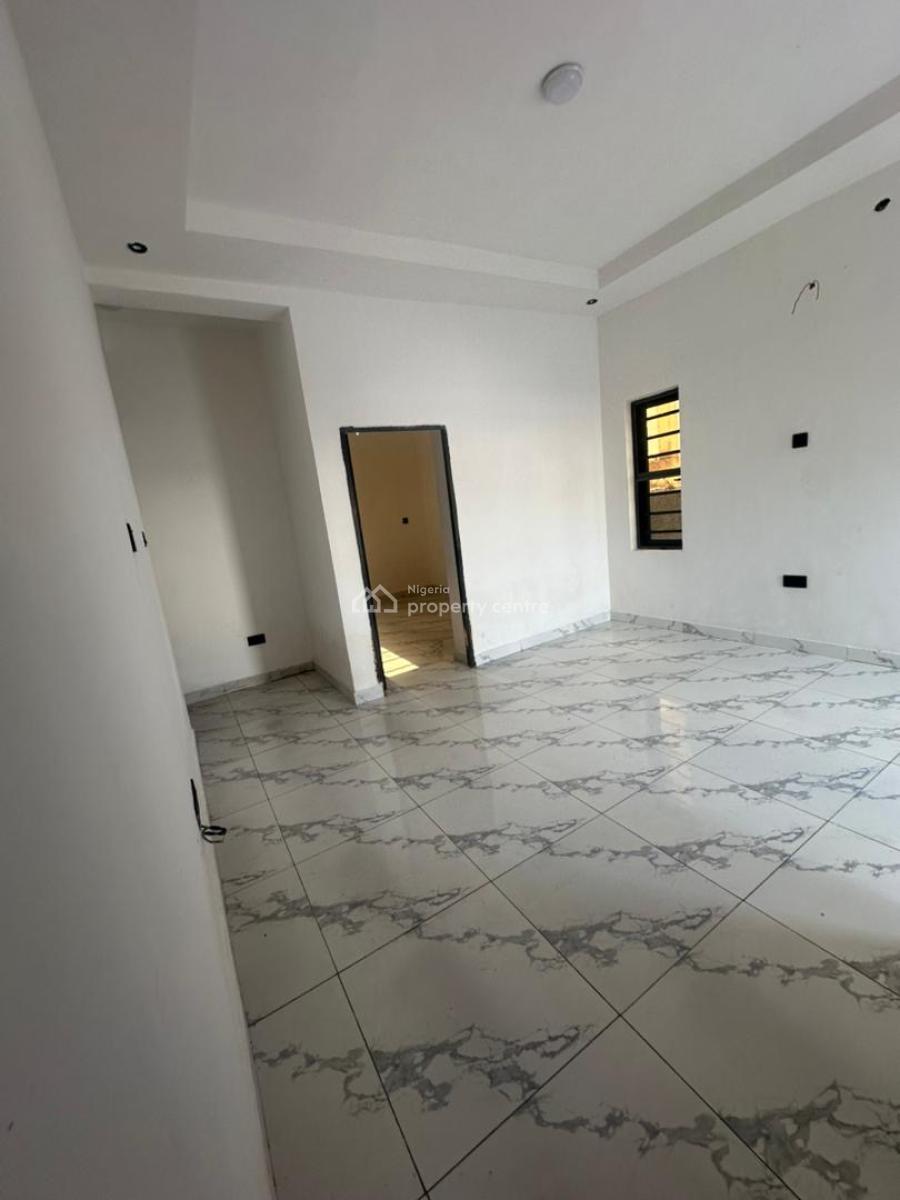 Executive Built with 2 Toilets, Sangotedo, Ajah, Lagos, Mini Flat (room and Parlour) for Rent
