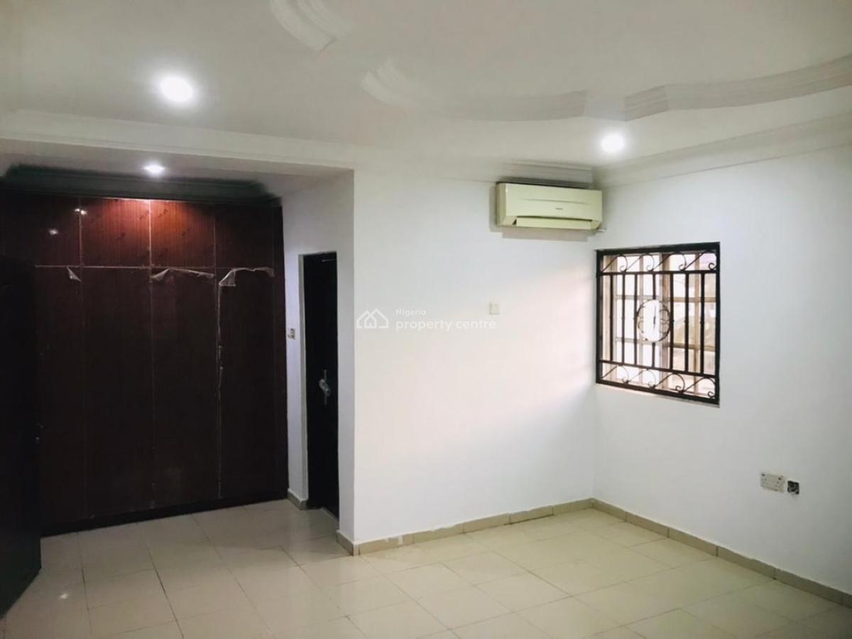 a Spacious 3 Bedroom Duplex in a Decent Neighborhood, Second Avenue, Gwarinpa, Abuja, Semi-detached Duplex for Rent