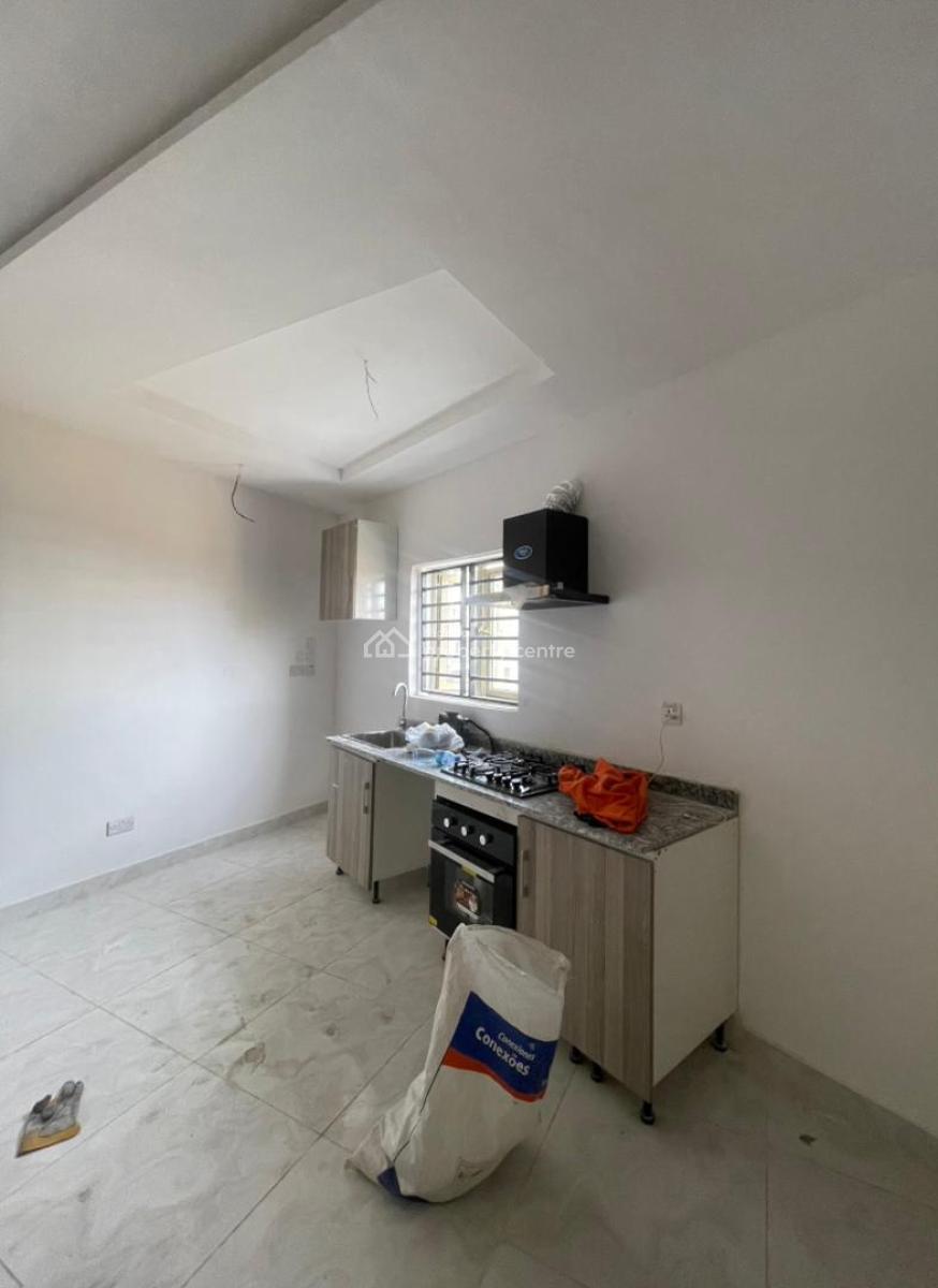 Luxury 2 Bedroom Maisonette, Lekki Phase 1, Lekki, Lagos, Flat / Apartment for Rent