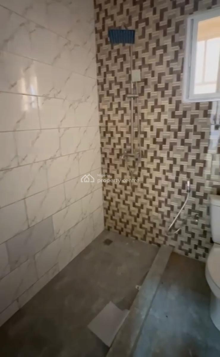 Exquisitely Built 2-bedrooms Apartment, Close to Berger, Life Camp, Abuja, Flat / Apartment for Rent