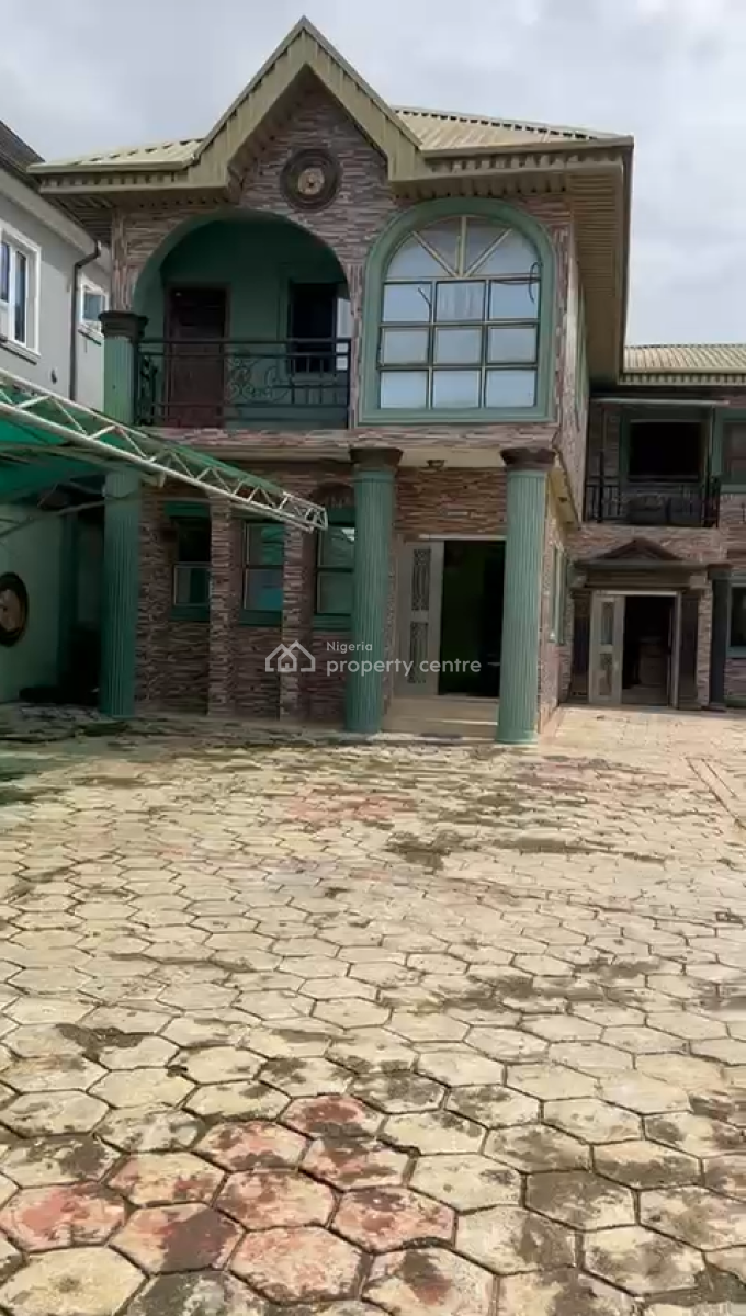 Hotel & Event Center, Igando Rd, Lagos State, Igando, Ikotun, Lagos, Hotel / Guest House for Sale