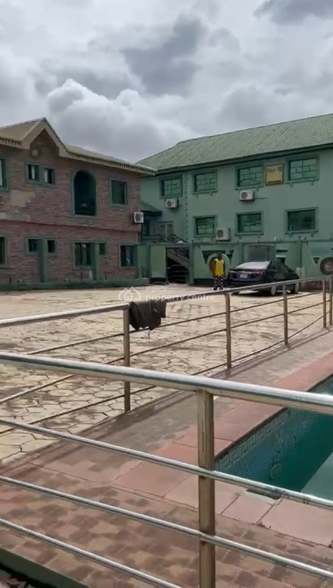Hotel & Event Center, Igando Rd, Lagos State, Igando, Ikotun, Lagos, Hotel / Guest House for Sale