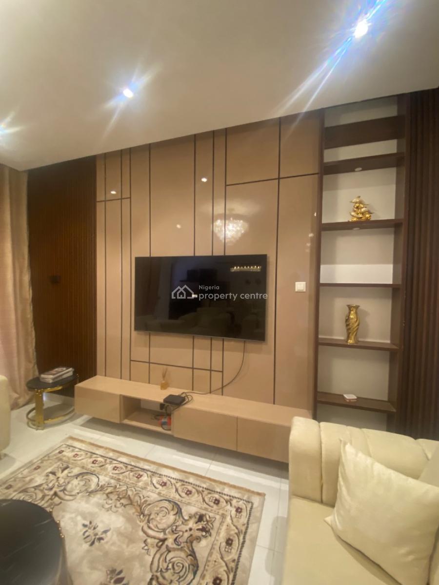 Luxury Furnished Serviced 1bed with 24hrs Light, Elevator,pool & Gym, Off Admiralty Way , Lekki Phase 1, Lekki, Lagos, Mini Flat (room and Parlour) for Rent