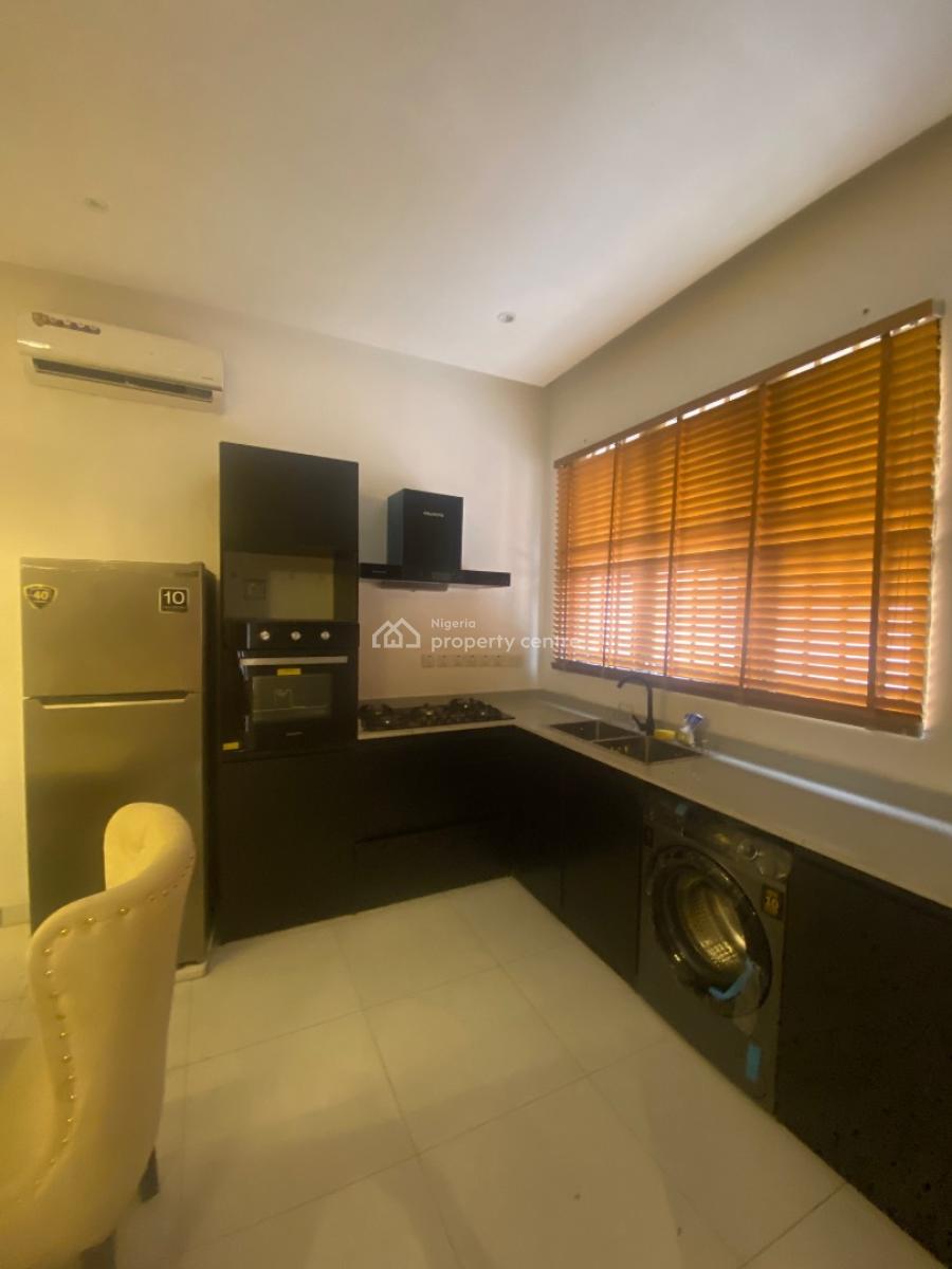 Luxury Furnished Serviced 1bed with 24hrs Light, Elevator,pool & Gym, Off Admiralty Way , Lekki Phase 1, Lekki, Lagos, Mini Flat (room and Parlour) for Rent