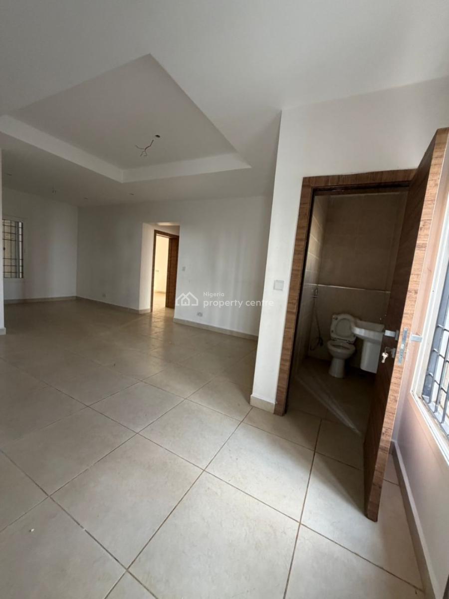 2 Beds Apartment  Lifecamp  N130,000,000 Tarred Access Roads Ground Fl, Life Camp, Abuja, Flat / Apartment for Sale