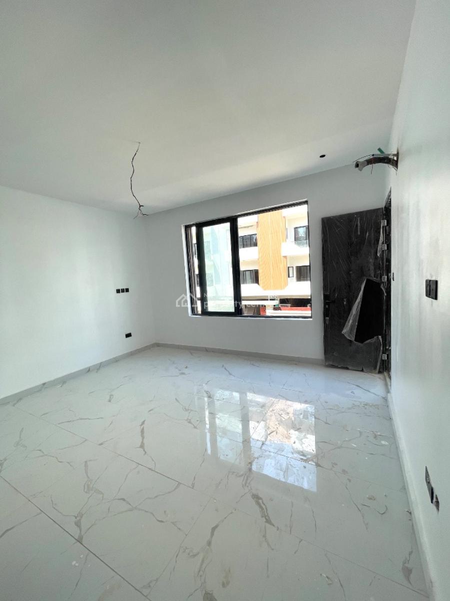 Very Spacious 2 Bedroom Apartment, Off Freedom Way, Lekki Phase 1, Lekki, Lagos, Block of Flats for Sale