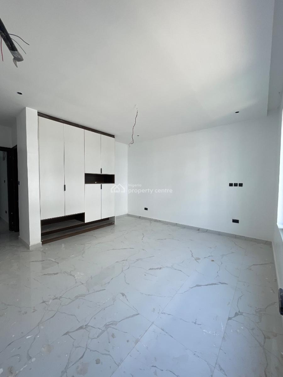 Very Spacious 2 Bedroom Apartment, Off Freedom Way, Lekki Phase 1, Lekki, Lagos, Block of Flats for Sale