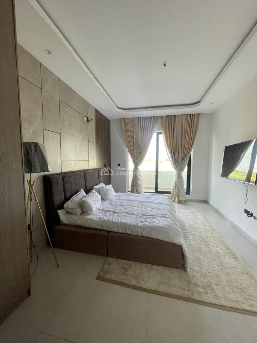 Spacious 2 Bedroom Apartment, Off Admiralty Way, Lekki Phase 1, Lekki, Lagos, Block of Flats for Sale