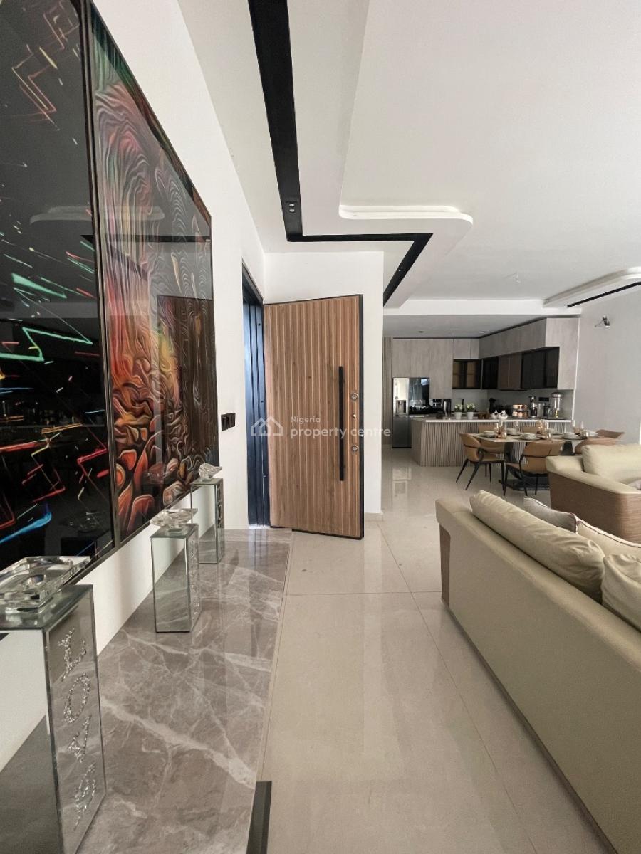 Spacious 2 Bedroom Apartment, Off Admiralty Way, Lekki Phase 1, Lekki, Lagos, Block of Flats for Sale