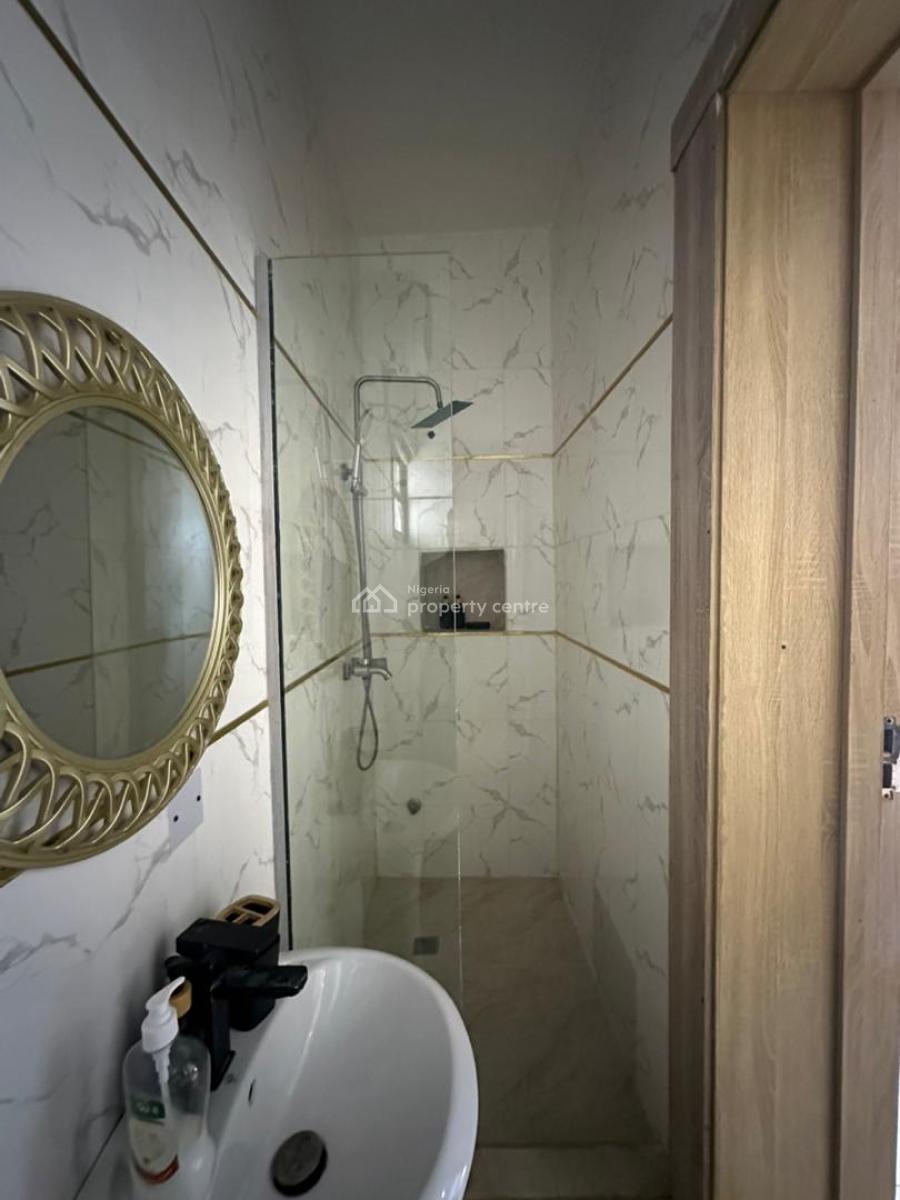 𝐖𝐄𝐋𝐋 𝐅𝐔𝐑𝐍𝐈𝐒𝐇𝐄𝐃 2 𝐁𝐄𝐃𝐑𝐎𝐎𝐌 𝐀𝐏𝐀𝐑𝐓𝐌𝐄𝐍𝐓, Ikate, Lekki, Lagos, Flat / Apartment for Rent