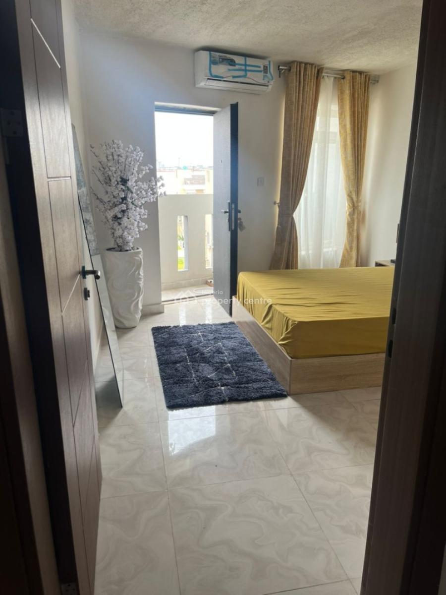 Spacious 1-bedroom Apartment in a Prime Estate Off Freedom Way, Off Freedom Way, Lekki Phase 1, Lekki, Lagos, Flat / Apartment for Rent