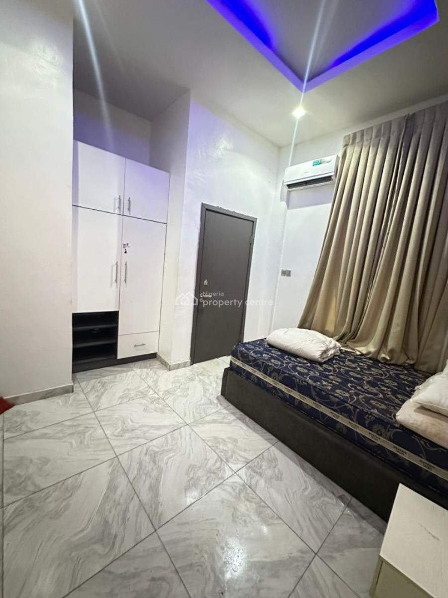 Luxury Mini Flat (room and Parlour), Lekki, Lagos, Flat / Apartment for Rent