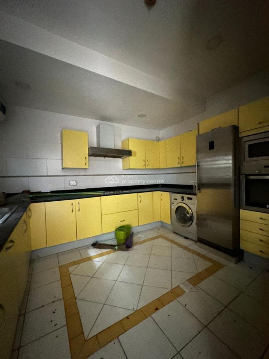 Spacious and Well Built 2bed, Banana Island Estate, Ikoyi, Lagos, Flat / Apartment for Rent