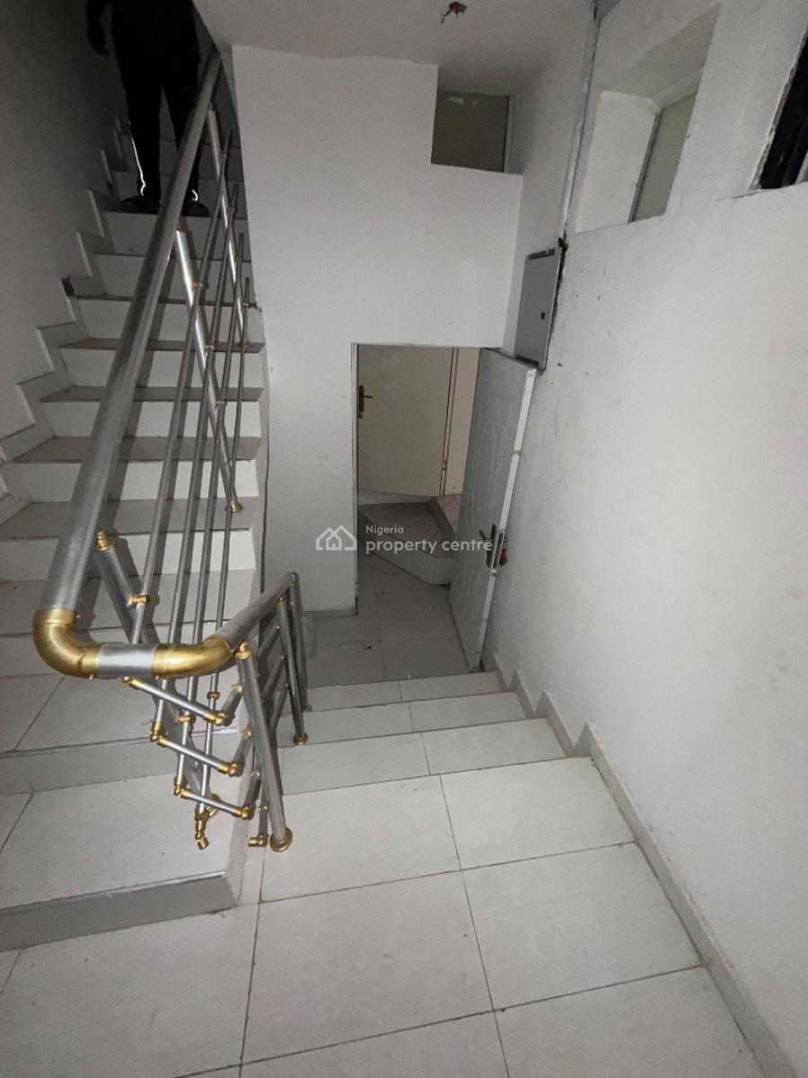 Spacious 3 Bedroom Duplex, Igbo Efon, Lekki, Lagos, Terraced Duplex for Rent