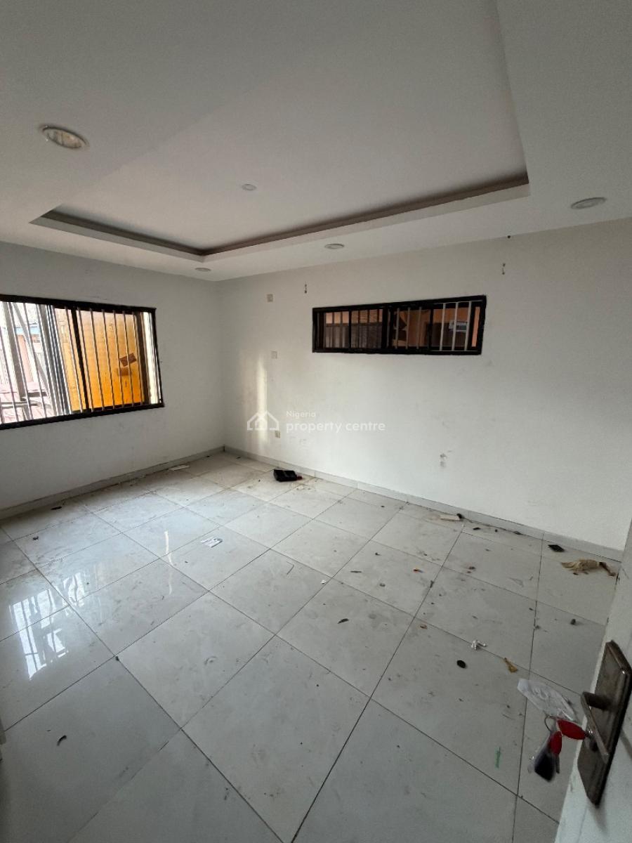 Spacious 3 Bedroom Duplex, Igbo Efon, Lekki, Lagos, Terraced Duplex for Rent