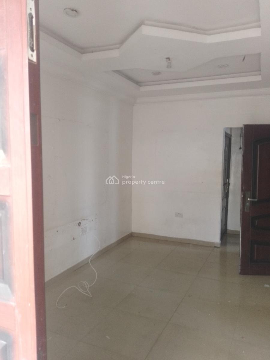 Two Bedroom Flat, Olowora Omole Extrnsion, Omole Phase 2, Ikeja, Lagos, Flat / Apartment for Rent