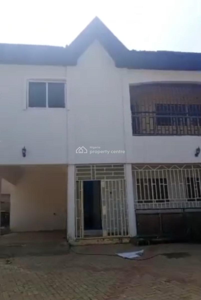 5bedroom Semi Detached Duplex Inside Kubwa, Phase4, Kubwa, Abuja, Semi-detached Duplex for Sale