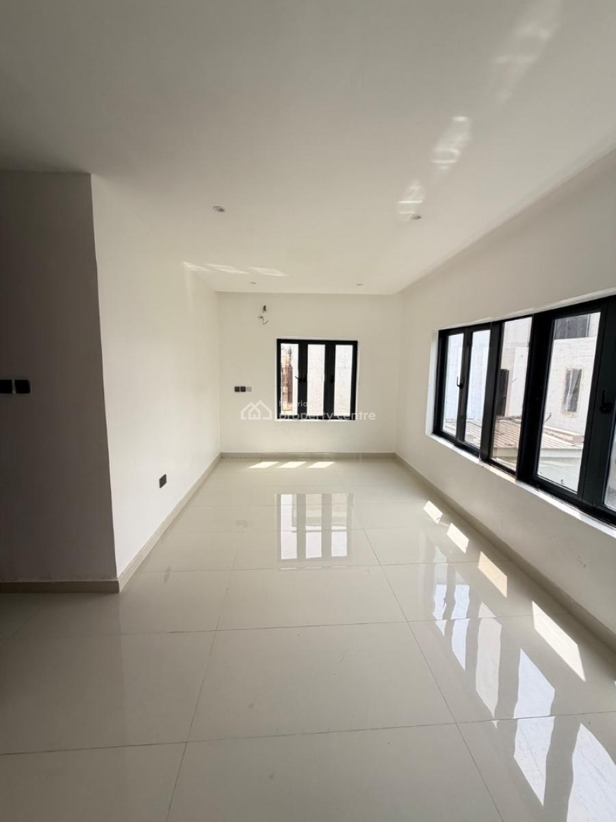 Spacious 5bedroom Fully Detached House with Pool, Ikota, Lekki, Lagos, Detached Duplex for Sale